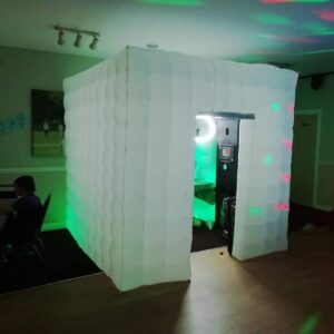 Cube Booth